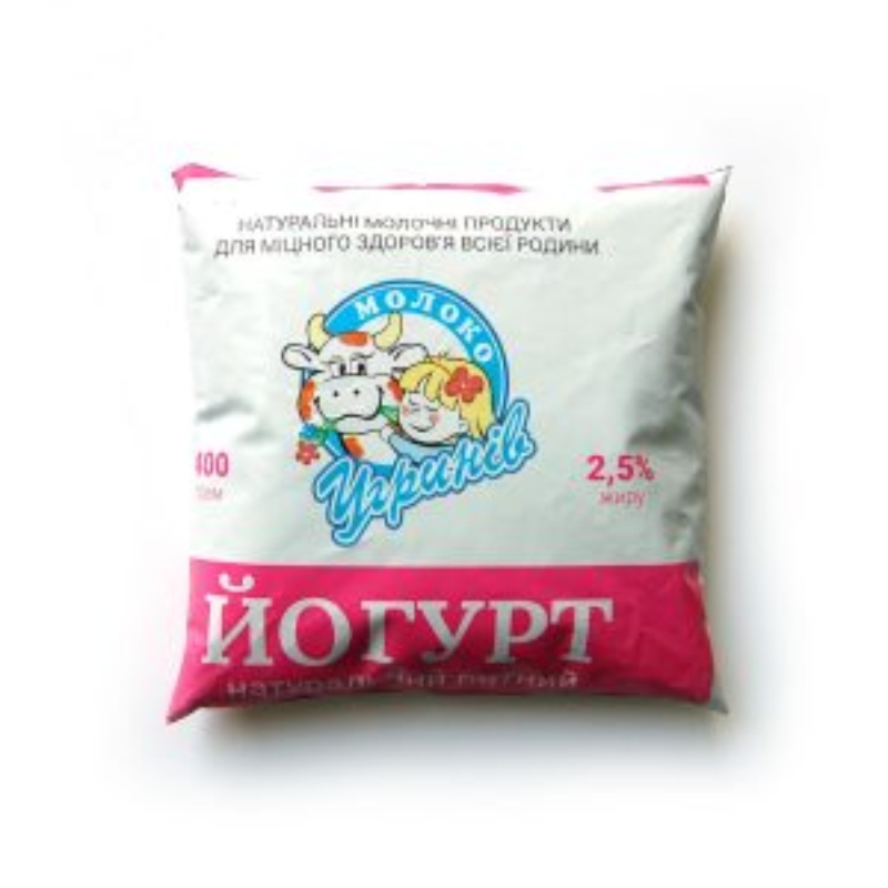 Йогурт натуральний 2,5% п/е 400г Угринів